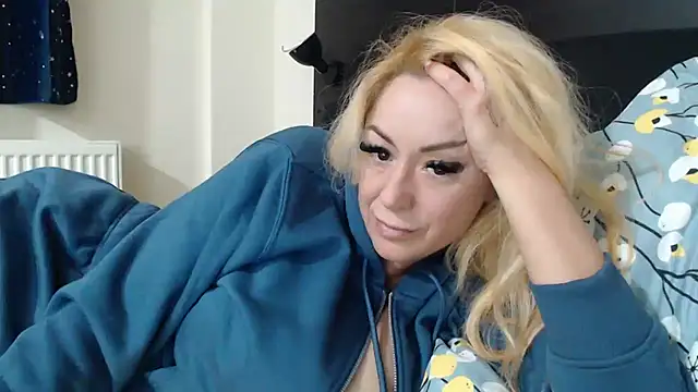 _karolynesyera_ – Naživo XXX chat