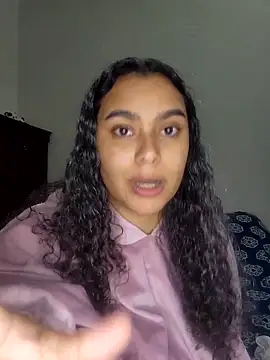 cinnaminnie's Webcam Show