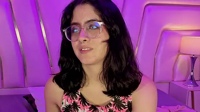 دردشة LiLLiAnderson الجنسية المباشرة