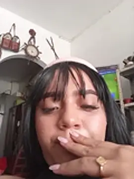 แชท XXX สดของ Katy_RoseX