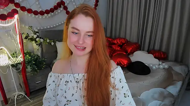 AirySilhouette Adlı Modelin Canlı XXX Sohbeti