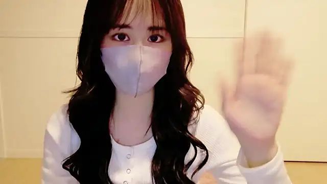 Онлайн чат XXX HICHAN99