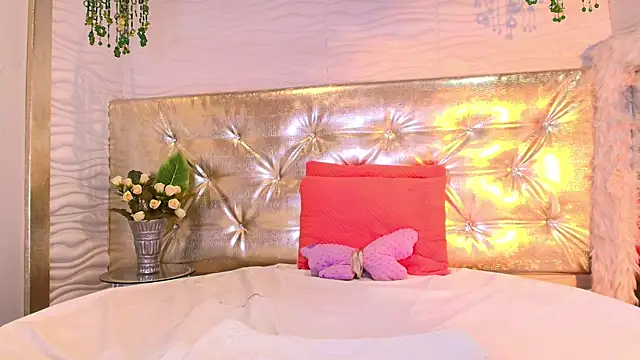 Онлайн чат XXX nela_moretti