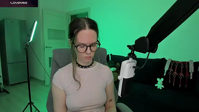 XXX chat uživo modela Goddess_of_Fertility