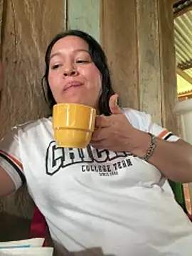 Chat XXX en directo de Lovelipsbig