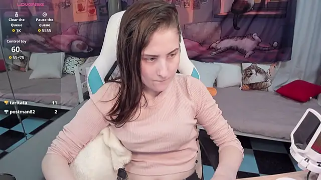 KiraDuvallのライブXXXチャット