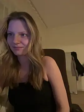 Онлайн чат XXX MaryHiggins