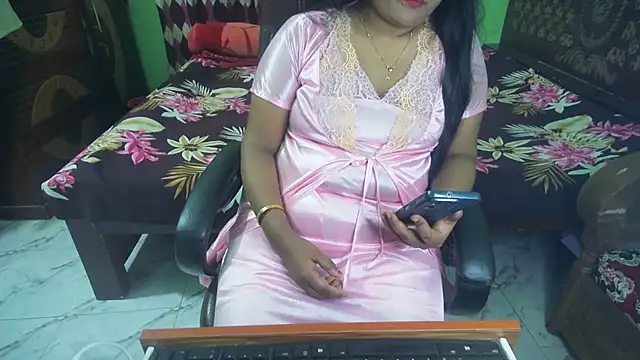 Chatroom XXX en direct de BengaliQueenStar