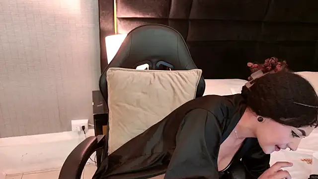 Chat XXX en directo de EllaEvanz