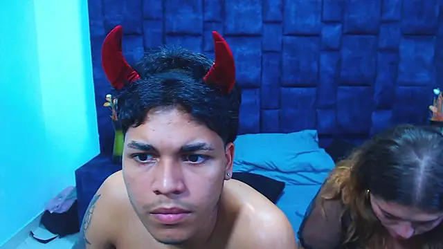 Hilary_David élő XXX-chatje