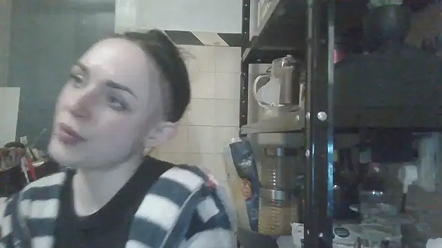 Trinsy_Love লাইভ XXX চ্যাট