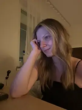 XXX chat uživo modela MaryHiggins