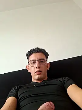 Show modela STEVAN_RXX na web-kameri