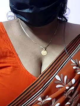 mallu-sumi Show in webcam