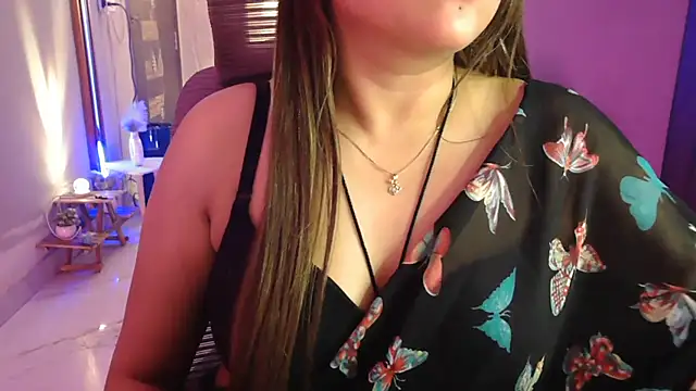 Mitikaa Chat XXX live