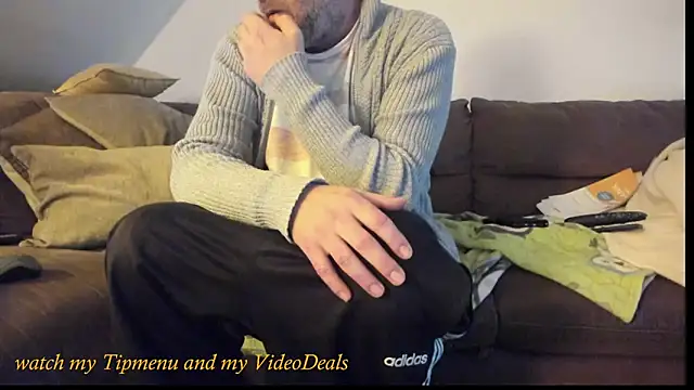 Chat XXX Live BigUncut_19x6