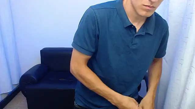 Matiius18 Show Webcam