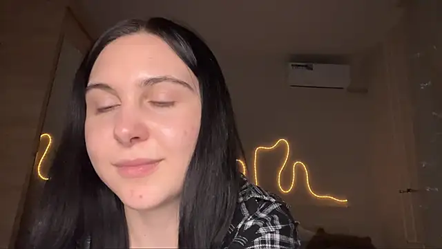 XXX chat uživo modela MyraLitterers