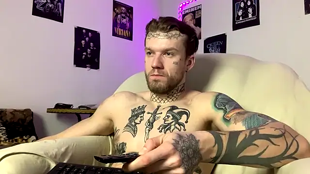 Huntall77 Chat XXX in diretta