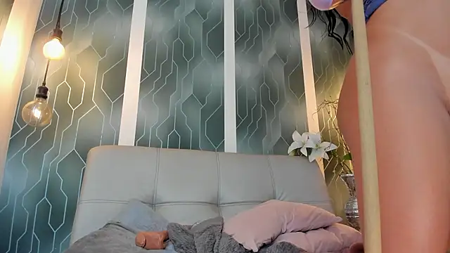 camila-manzur Show Webcam