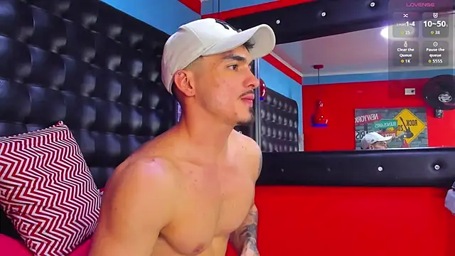 Chatroom XXX en direct de Big_ValentinHunk