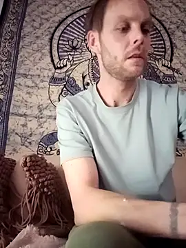 Chatroom XXX en direct de Maggo88