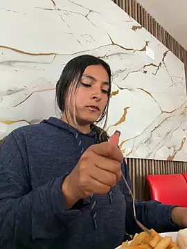 Chat +18 de Cami_Leon2 ao vivo