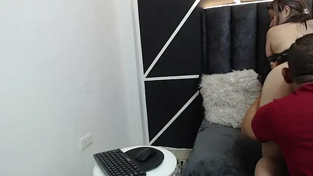 GabrielandAbigail 网络视讯表演