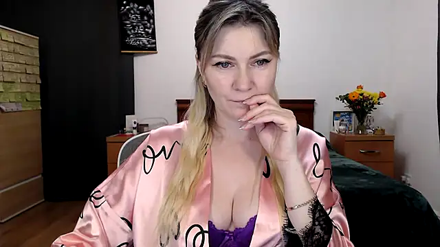 XXX chat uživo modela ParadiseAlina