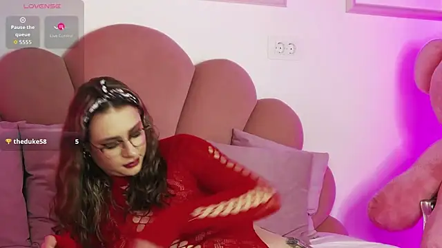 XXX chat uživo modela Abby__White