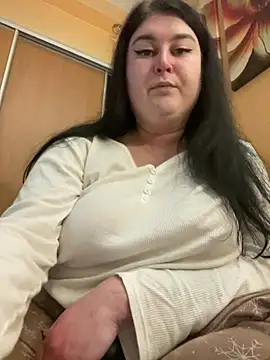 CassieLazyのライブXXXチャット