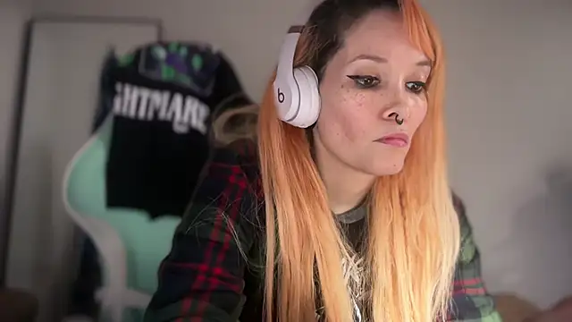 Chatroom XXX en direct de FRRANNKIE