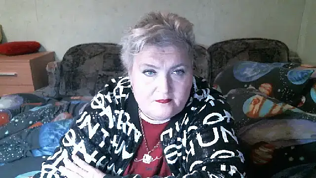 Lana555: онлайн-секс-чат