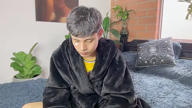 Chat XXX ao vivo de Andy_Belier23