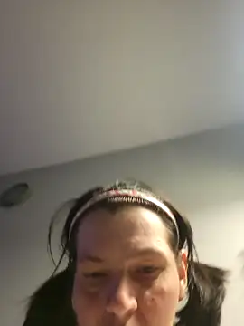 XXX chat uživo modela roksa2026