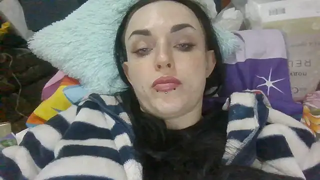 XXX chat uživo modela Trinsy_Love