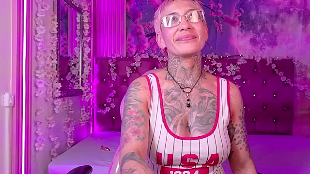 Everlyn_sexx Obrolan Langsung XXX