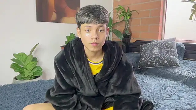 Andy_Belier23 在線直播表演