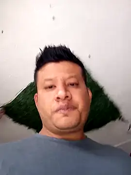 Show de themorenofit08 na webcam