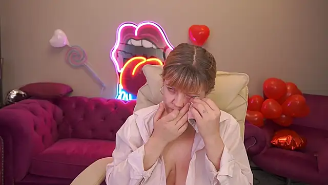 แชท XXX สดของ BellaLaPetit