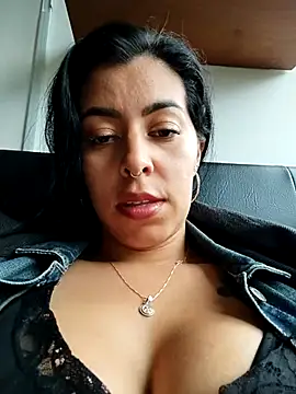 Luianna Chat XXX in diretta