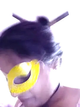 Show modela Gullapi na web-kameri