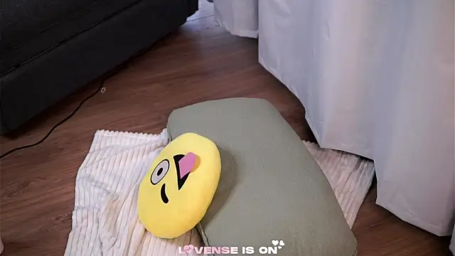 Онлайн чат XXX TemikaAltvater