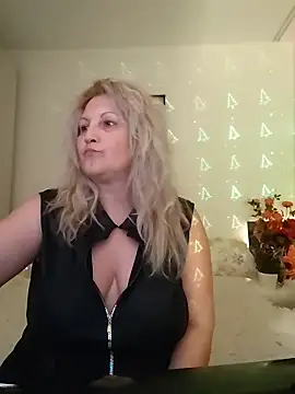 دردشة Divineblond الجنسية المباشرة