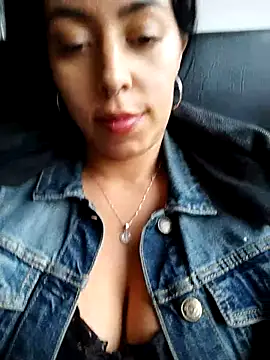 Luianna Chat XXX live