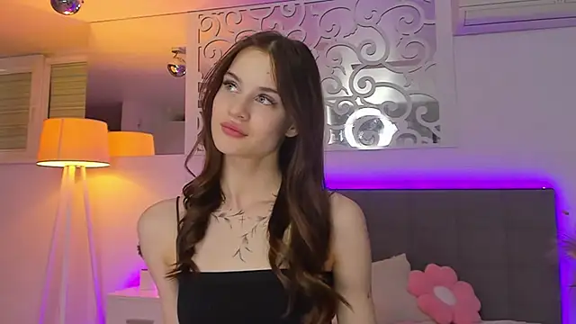 LuisaClover's Live XXX Chat