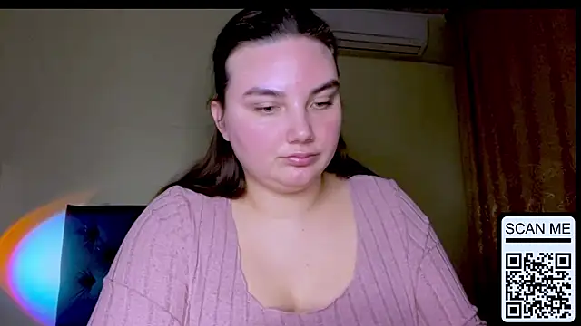 Dreamyblushfairy Adlı Modelin Canlı XXX Sohbeti