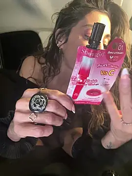 Chat +18 de Amani_thewolf ao vivo