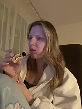 MaryHiggins' Live XXX Chat