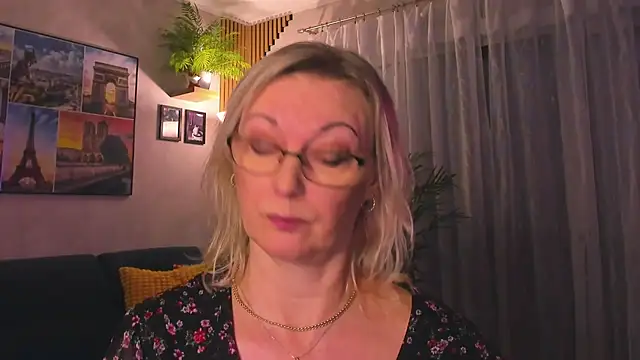 Онлайн чат XXX vanessa_chat